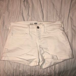 Never worn Old Navy white shorts